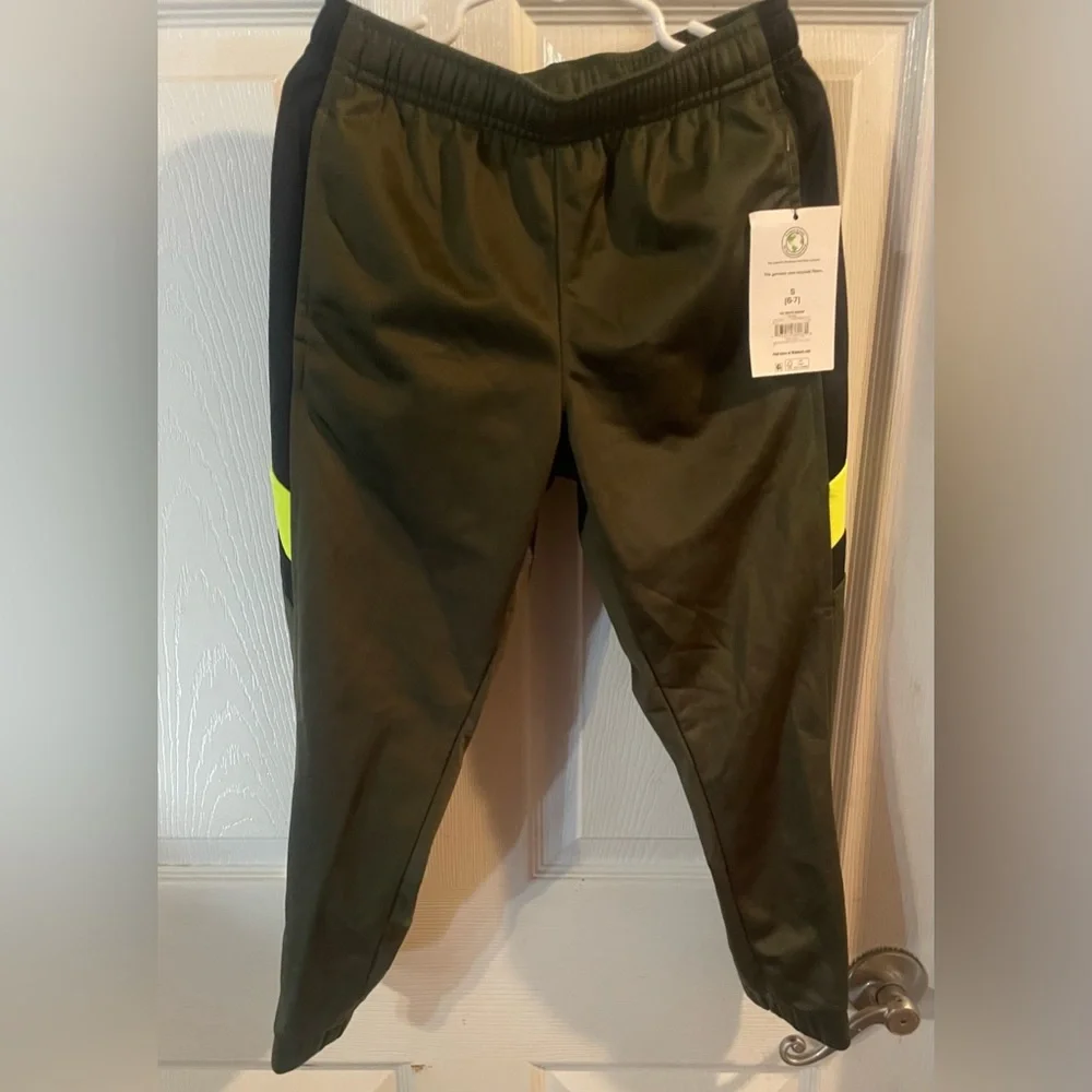 Athletic Works Boys’ Tricot Olive and Black Joggers! NWT! Size Small! - Picture 5 of 8